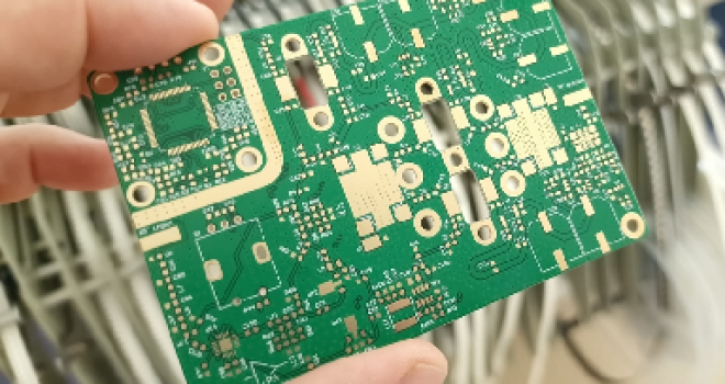 Gia Công PCB Chất Lượng Giá Tốt – Giao Hàng Nhanh, Hỗ Trợ Kỹ Thuật Tận Tâm
